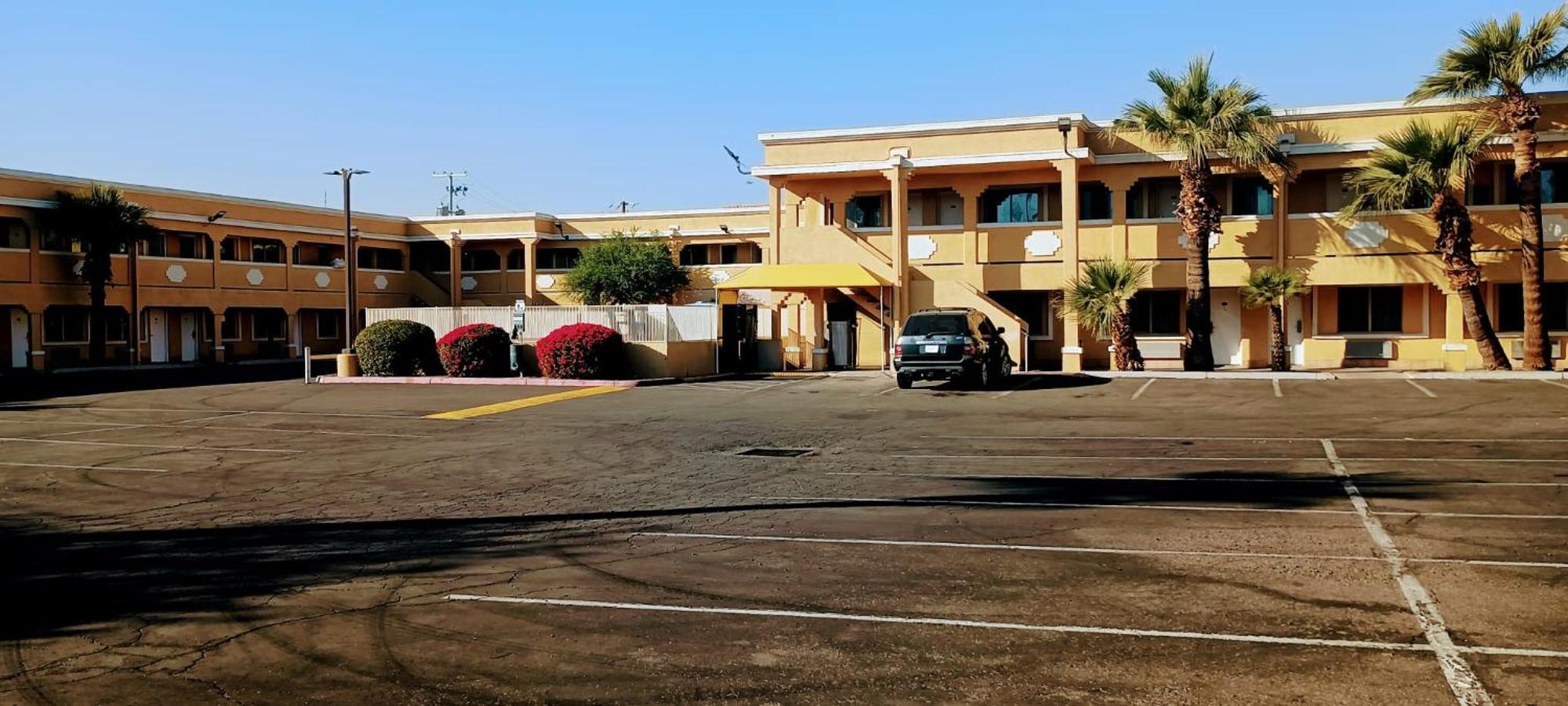 Valley Inn Phoenix Exterior photo