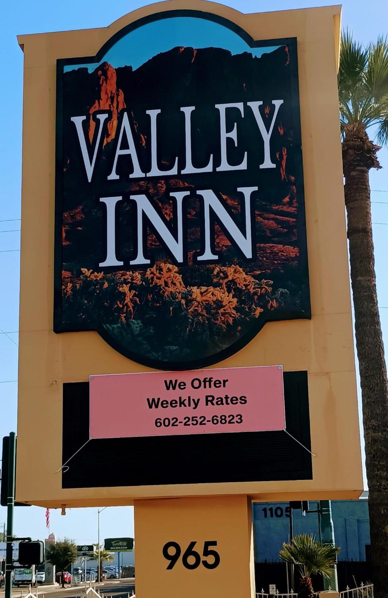 Valley Inn Phoenix Exterior photo
